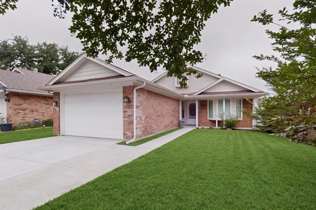 5548 Village Green Drive Property Photo 1