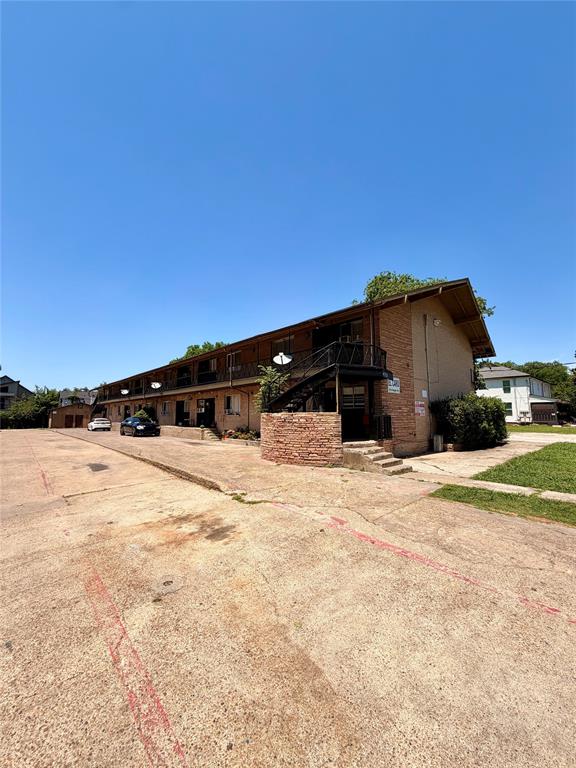 4523-4535 Reiger Avenue Property Photo 6