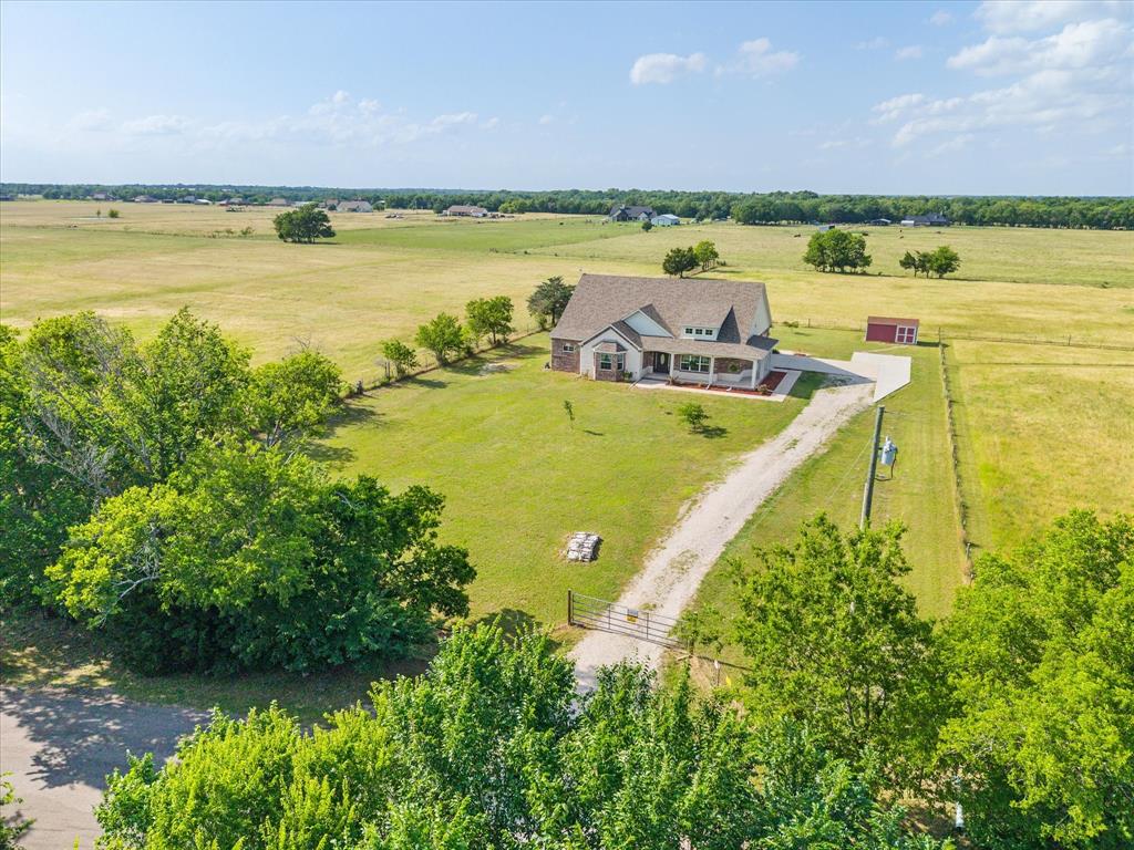 1610 County Road 2712 Property Photo 1