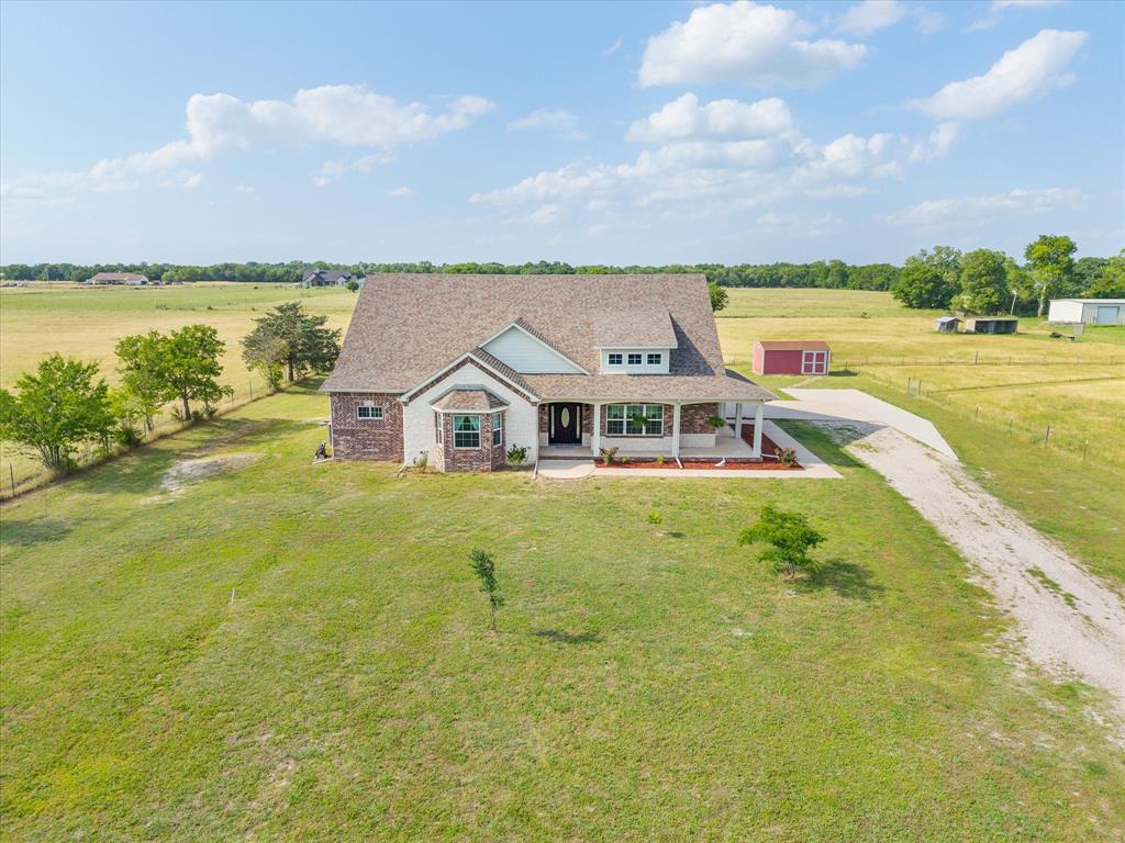 1610 County Road 2712 Property Photo 5