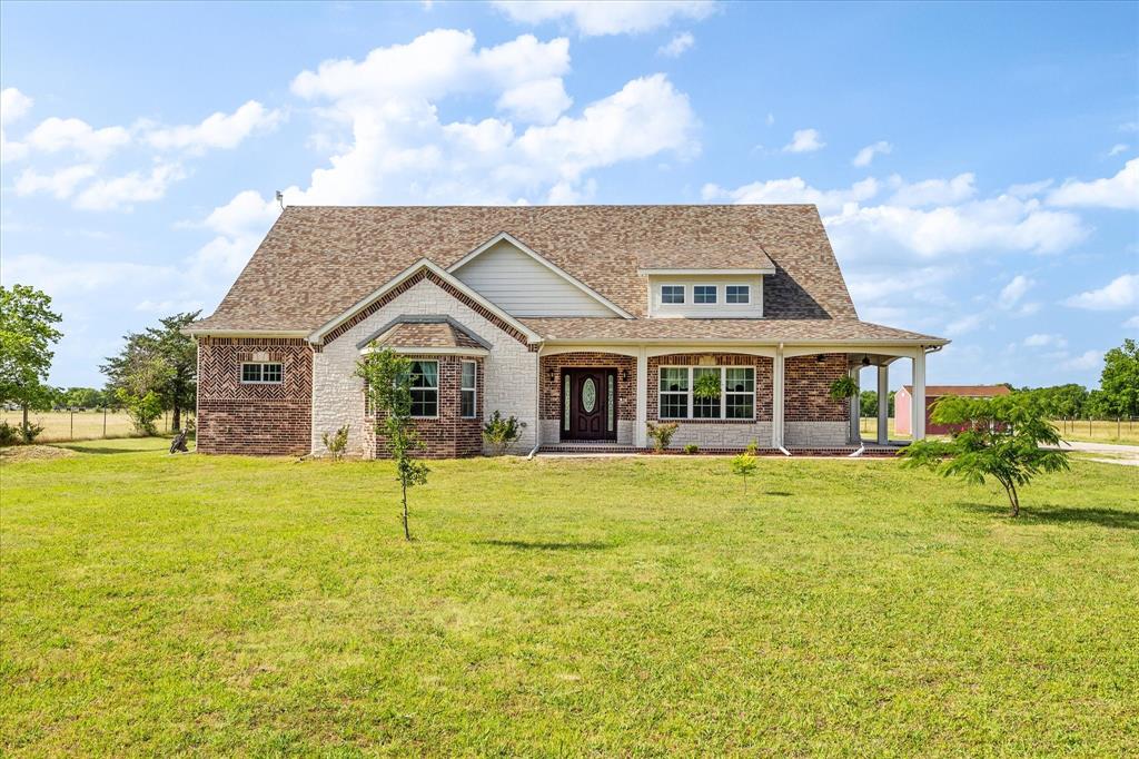 1610 County Road 2712 Property Photo 9