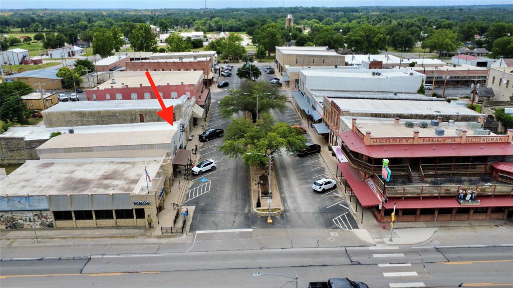 125 N Pecan Street Property Photo 28