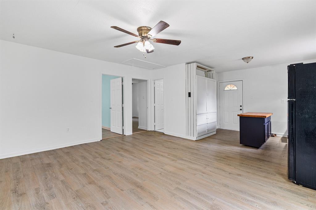 325 West Lane Property Photo 6