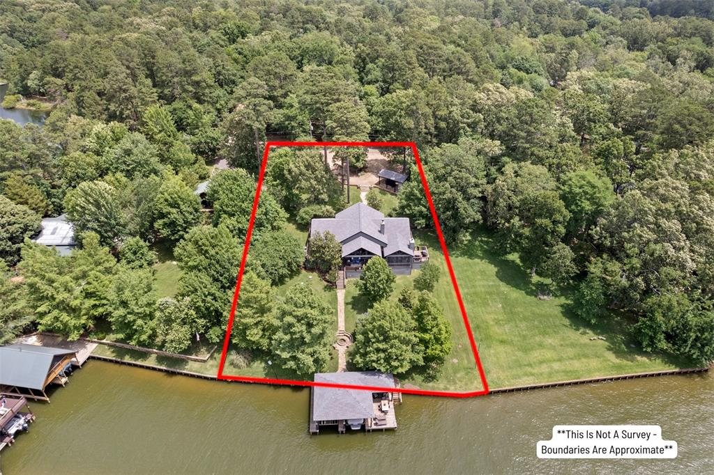 870 King Thomas Drive Property Photo 3