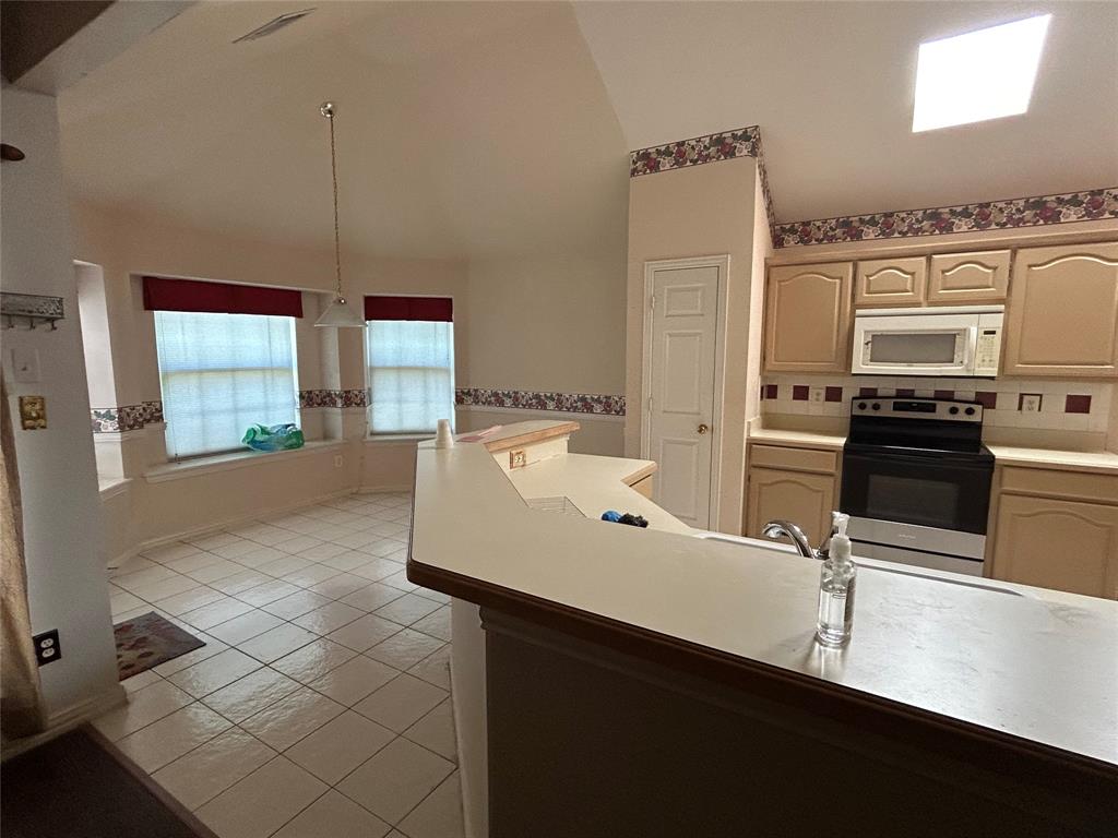 509 Drexel Drive Property Photo 6