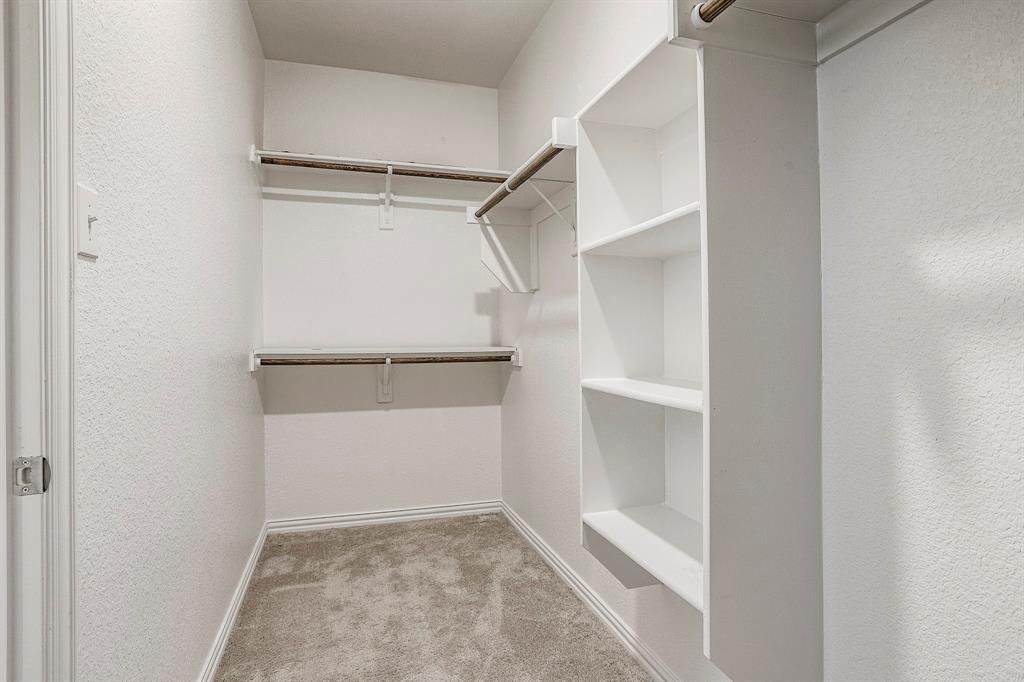 652 Ridgeback Trail Property Photo 17