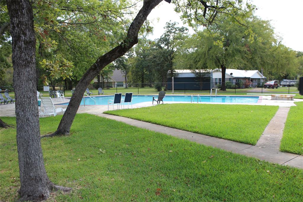 111 Trailwood Road Property Photo 38