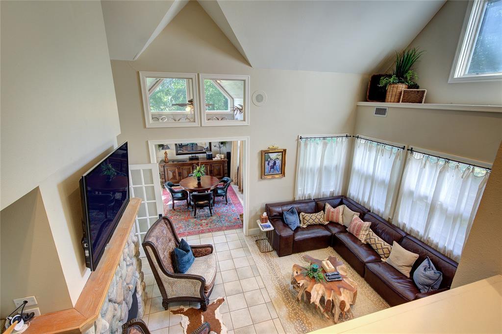 2 Jennifer Lane Property Photo 14