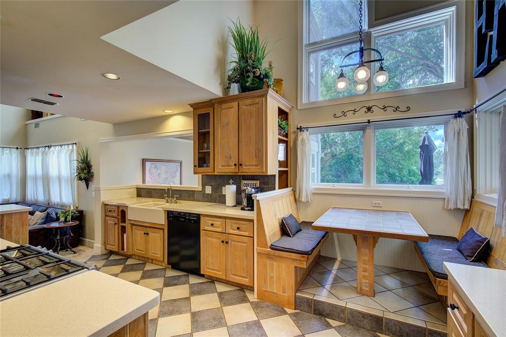 2 Jennifer Lane Property Photo 20
