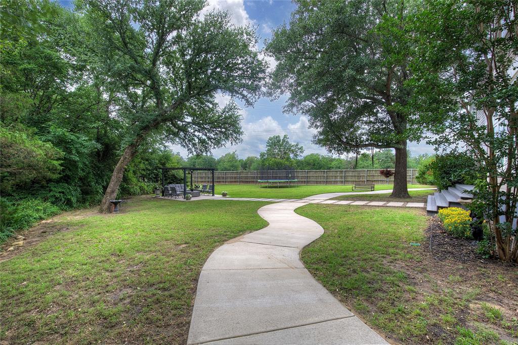 2 Jennifer Lane Property Photo 40
