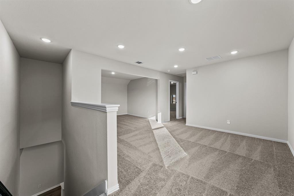 610 Stone Hollow Drive Property Photo 31