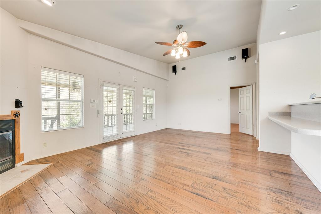 9913 Fm 740 Property Photo 12