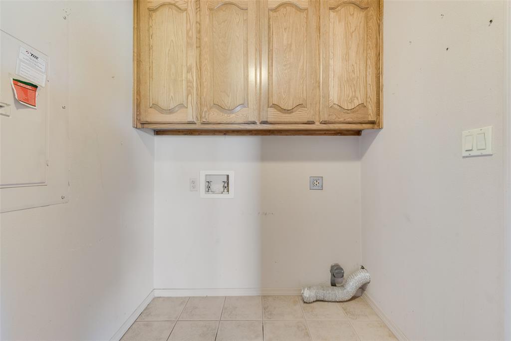 9913 Fm 740 Property Photo 27