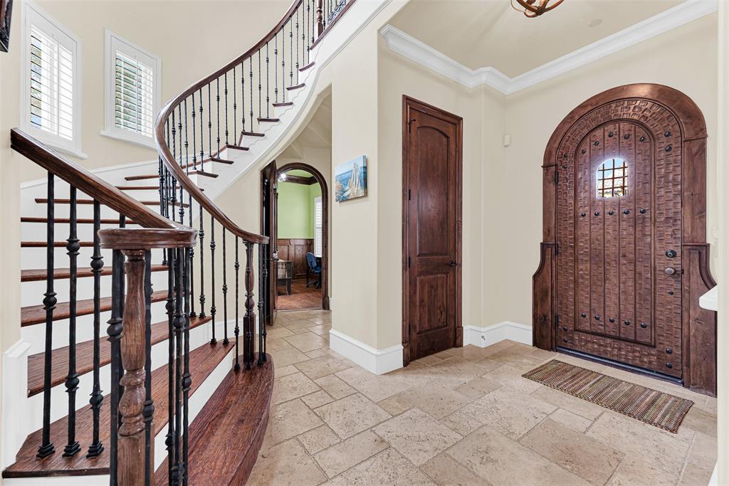 6921 Mediterranean Drive Property Photo 3