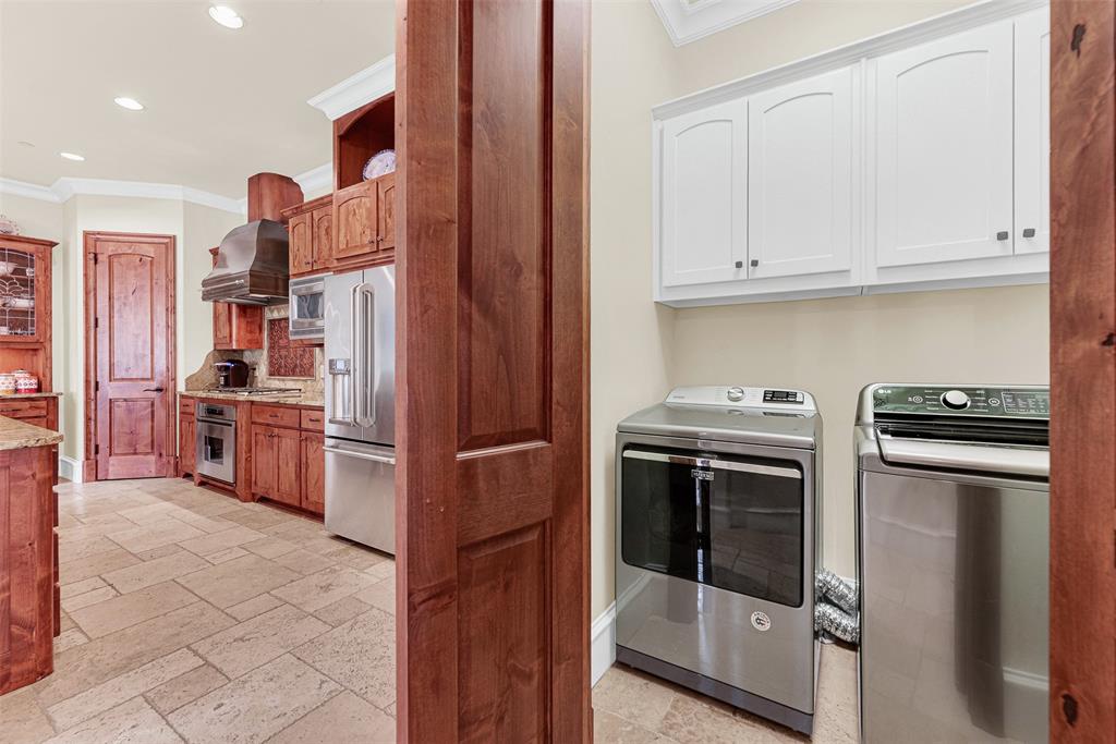 6921 Mediterranean Drive Property Photo 21
