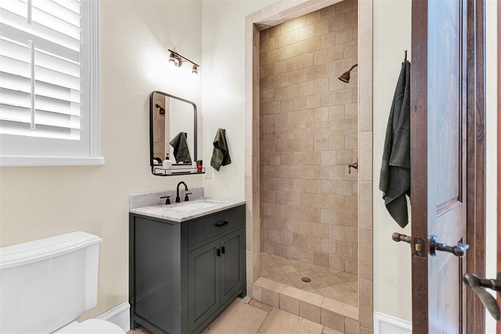 6921 Mediterranean Drive Property Photo 24