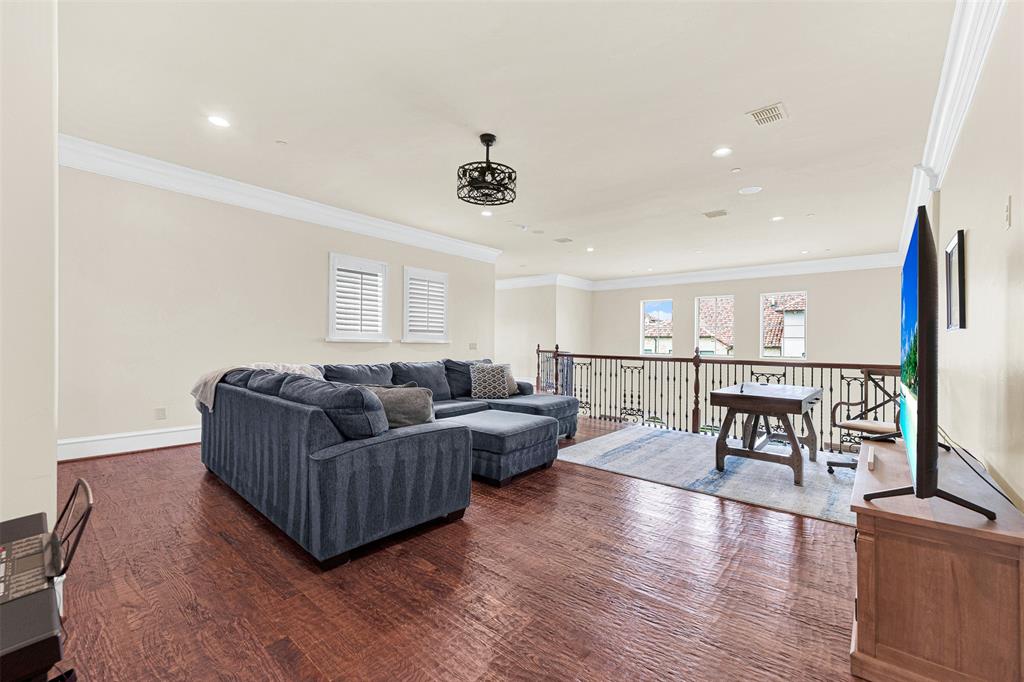 6921 Mediterranean Drive Property Photo 26