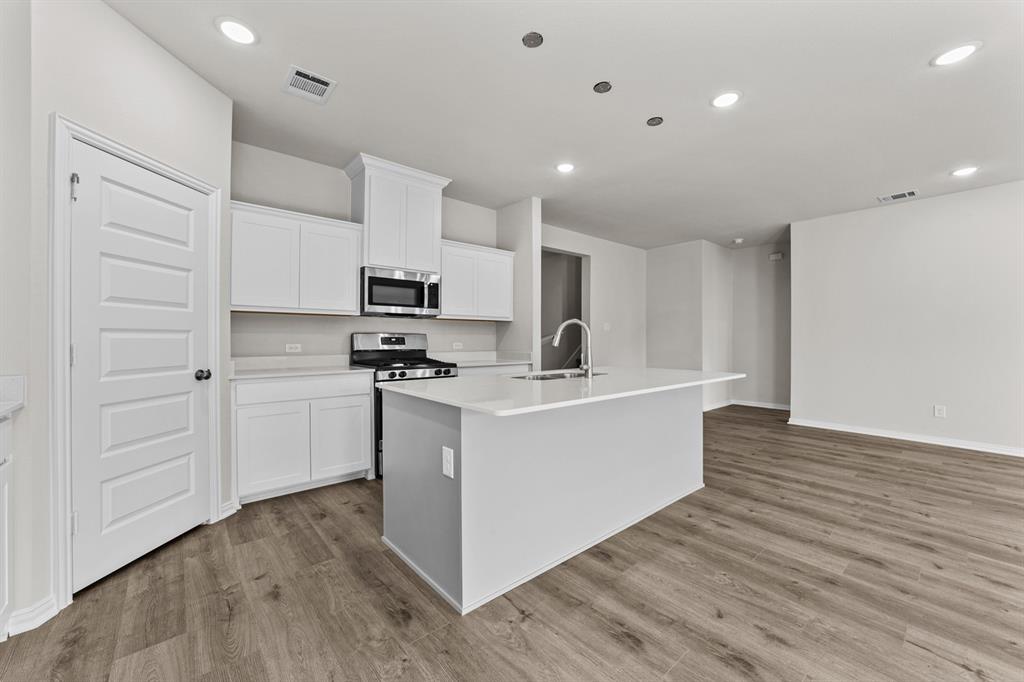 615 Forest Haven Drive Property Photo 13