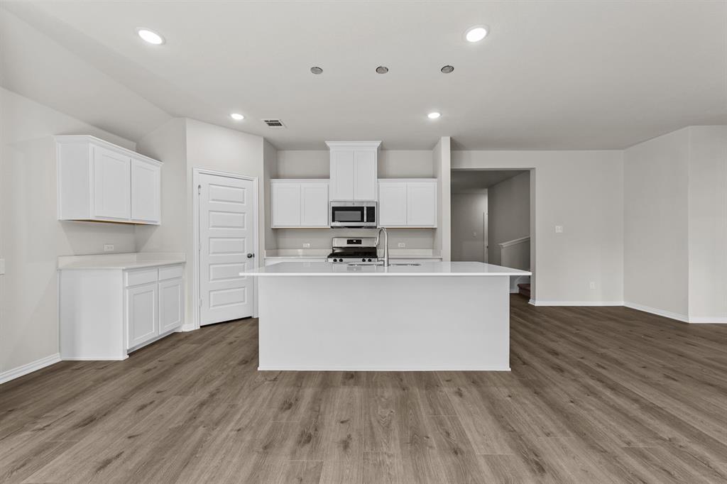 615 Forest Haven Drive Property Photo 14