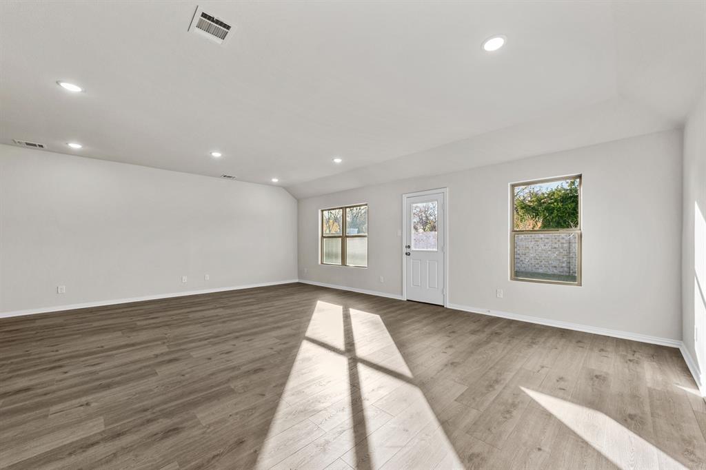 615 Forest Haven Drive Property Photo 17