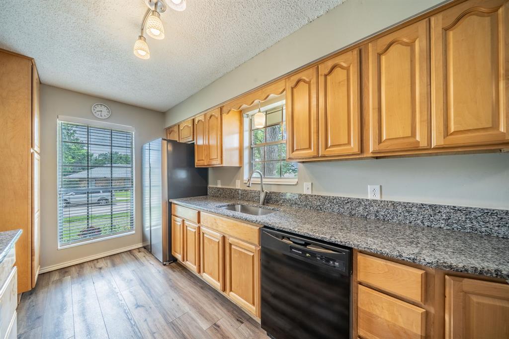 1605 Brighton Drive Property Photo 9