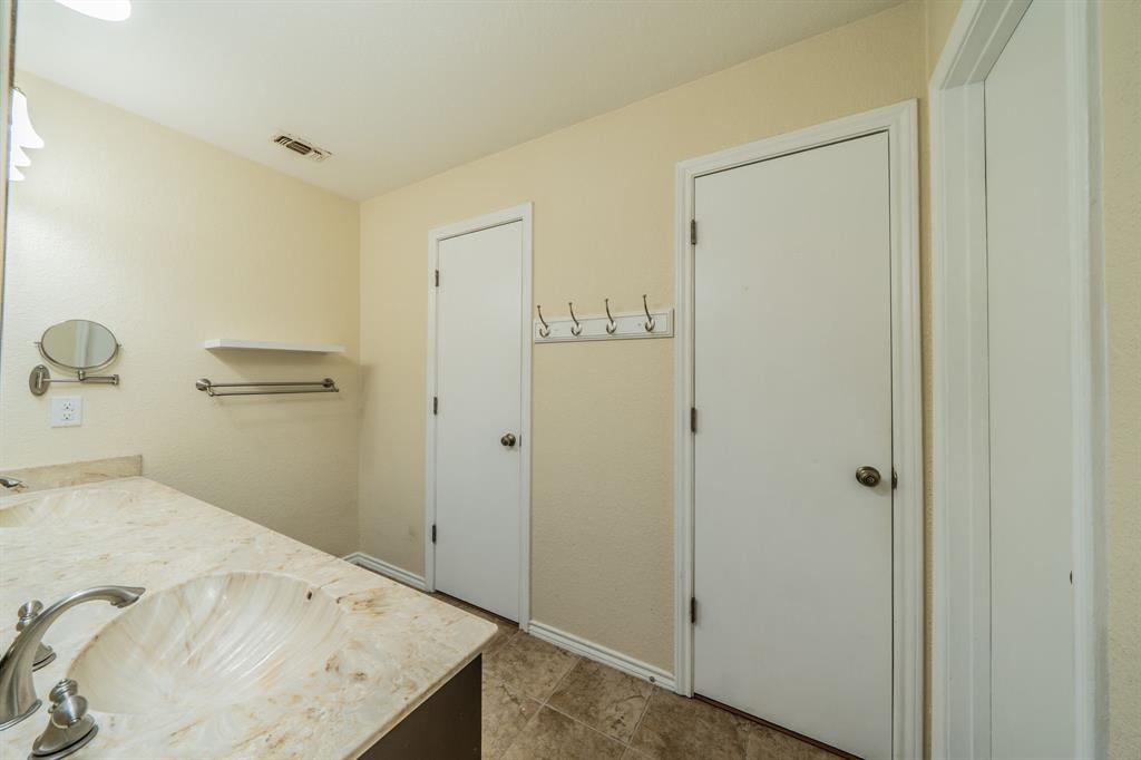 1605 Brighton Drive Property Photo 17