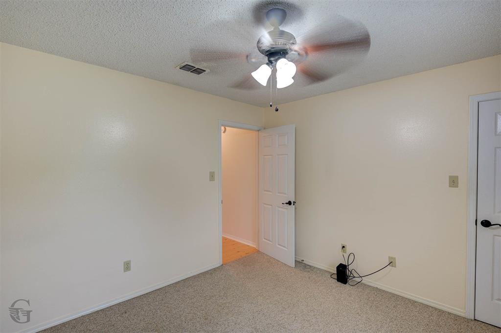 9248 Dawn Ridge Drive Property Photo 7
