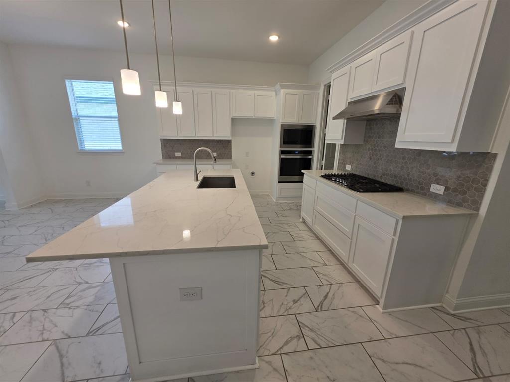 4516 Hammerstein Boulevard Property Photo 6