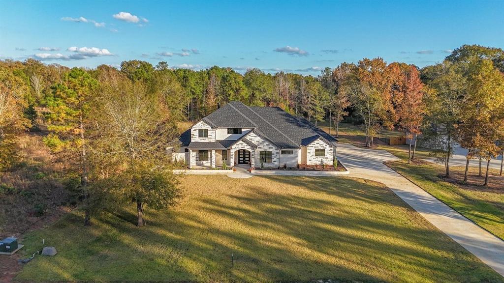800 Stone Chimney Rd Property Photo 3