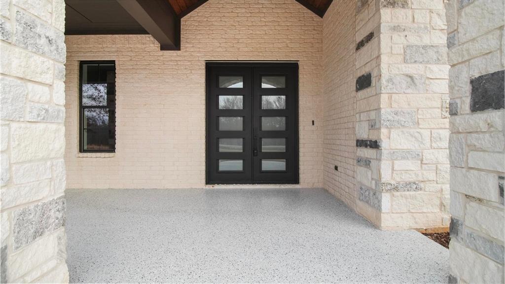 800 Stone Chimney Rd Property Photo 8