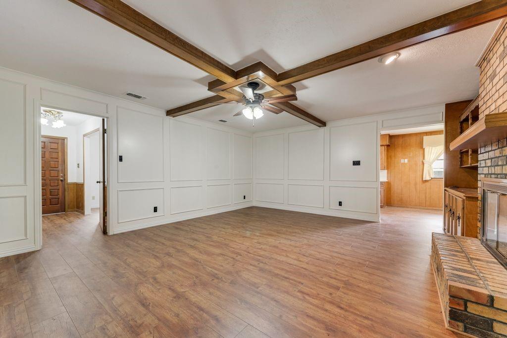 135 S Capri Drive Property Photo 8