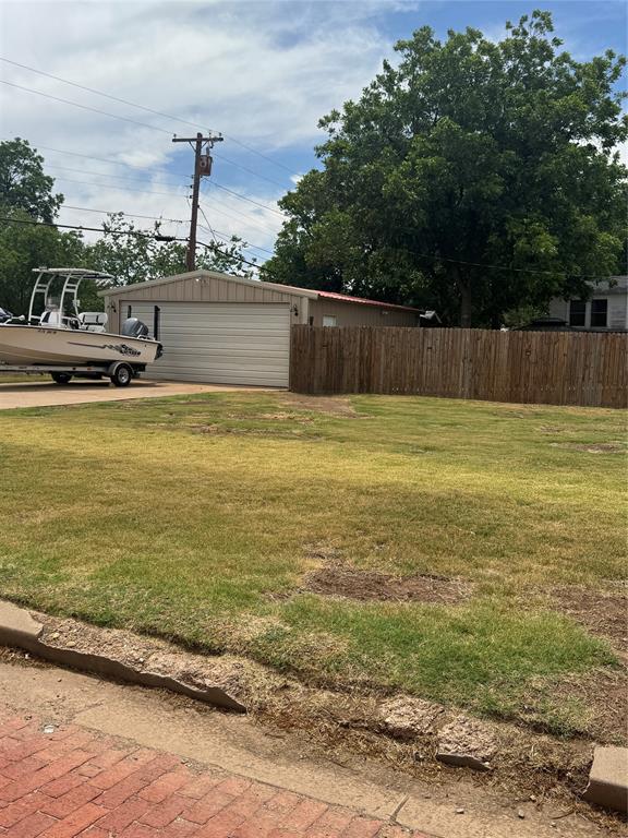 400 Cain Street Property Photo 5