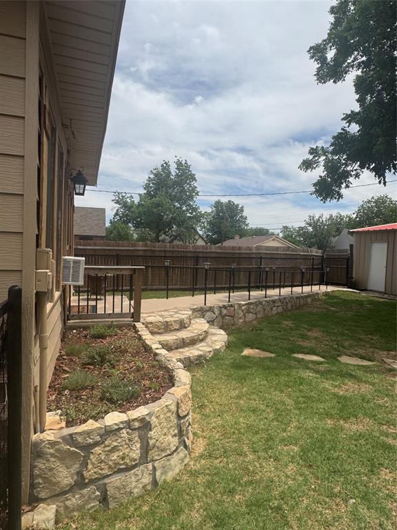 400 Cain Street Property Photo 6