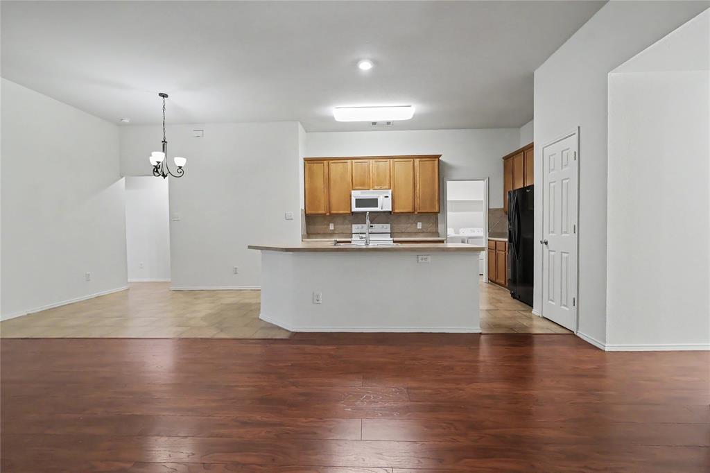 2313 Becard Drive Property Photo 6