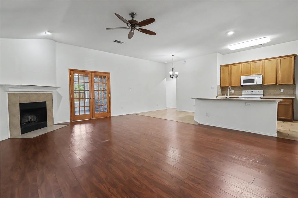 2313 Becard Drive Property Photo 8