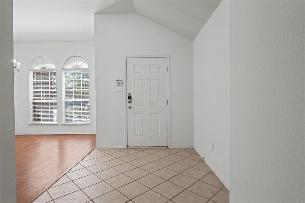 2313 Becard Drive Property Photo 10