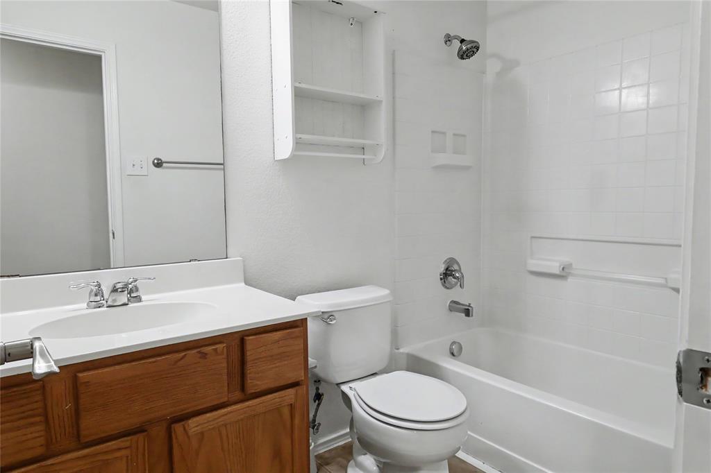 2313 Becard Drive Property Photo 13