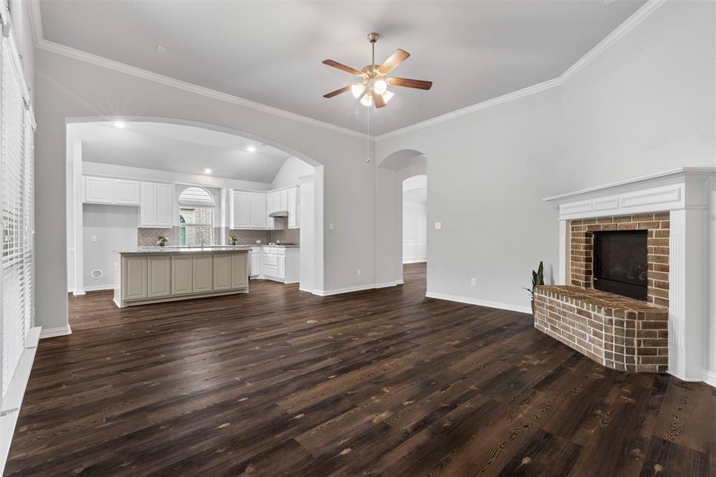 2410 Richland Chambers Court Property Photo 6