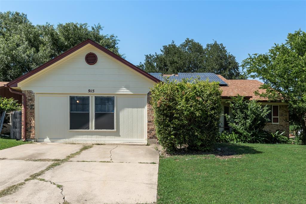 915 Freestone Drive Property Photo 1