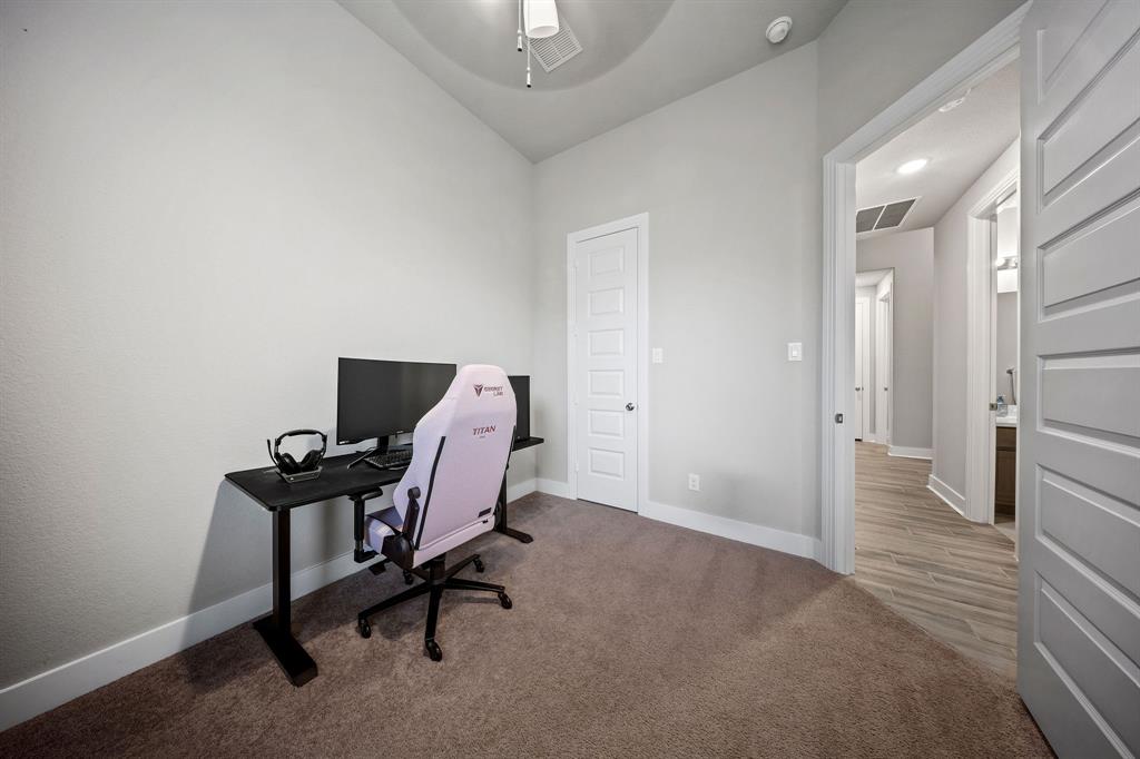 3912 Primrose Drive Property Photo 11