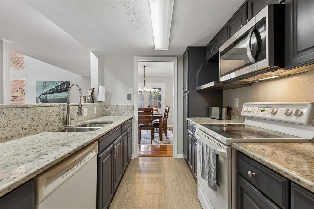 550 E Avenue J A Property Photo 4