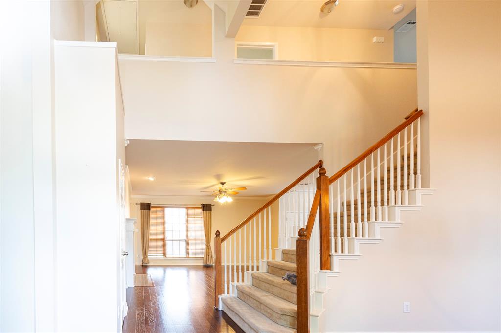 1200 Talley Lane Property Photo 7
