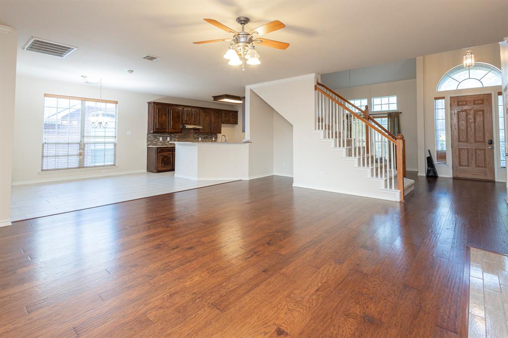 1200 Talley Lane Property Photo 14