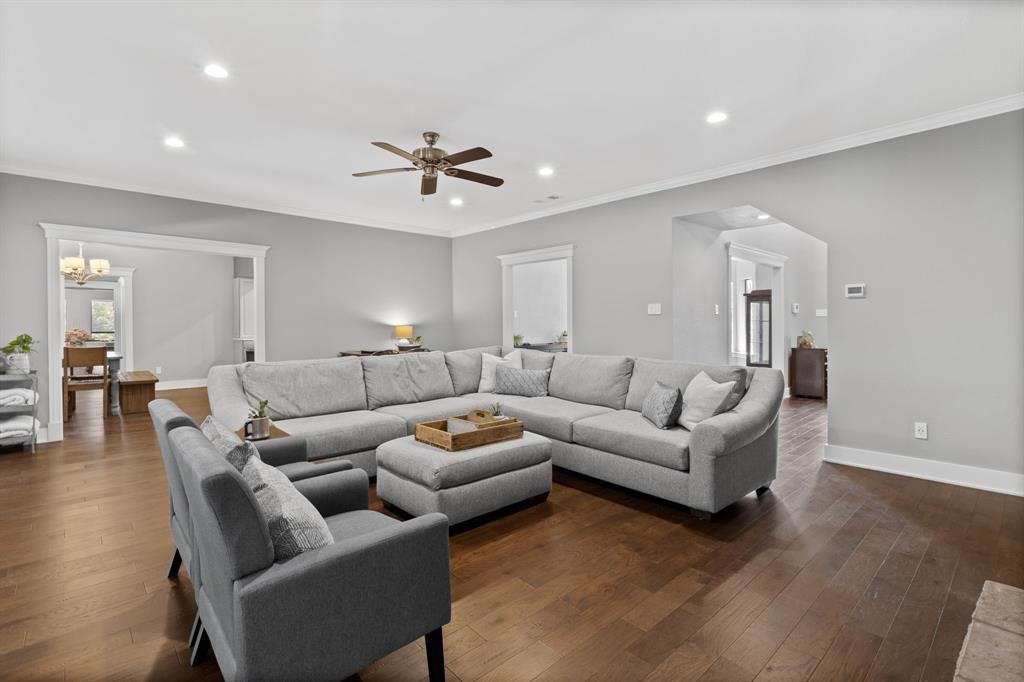 6101 Tiffany Oaks Lane Property Photo 6