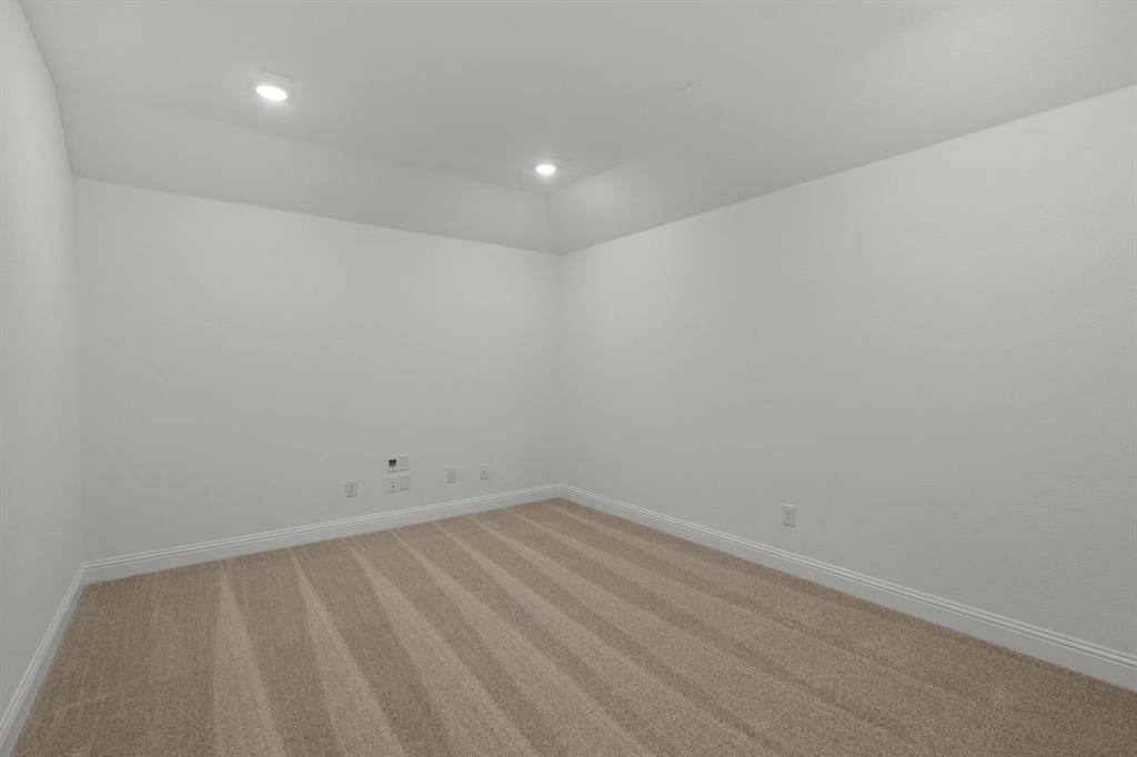 624 Dublin Drive Property Photo 23