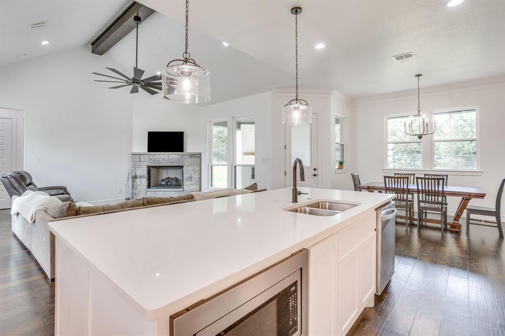1057 Resolute Road Property Photo 7