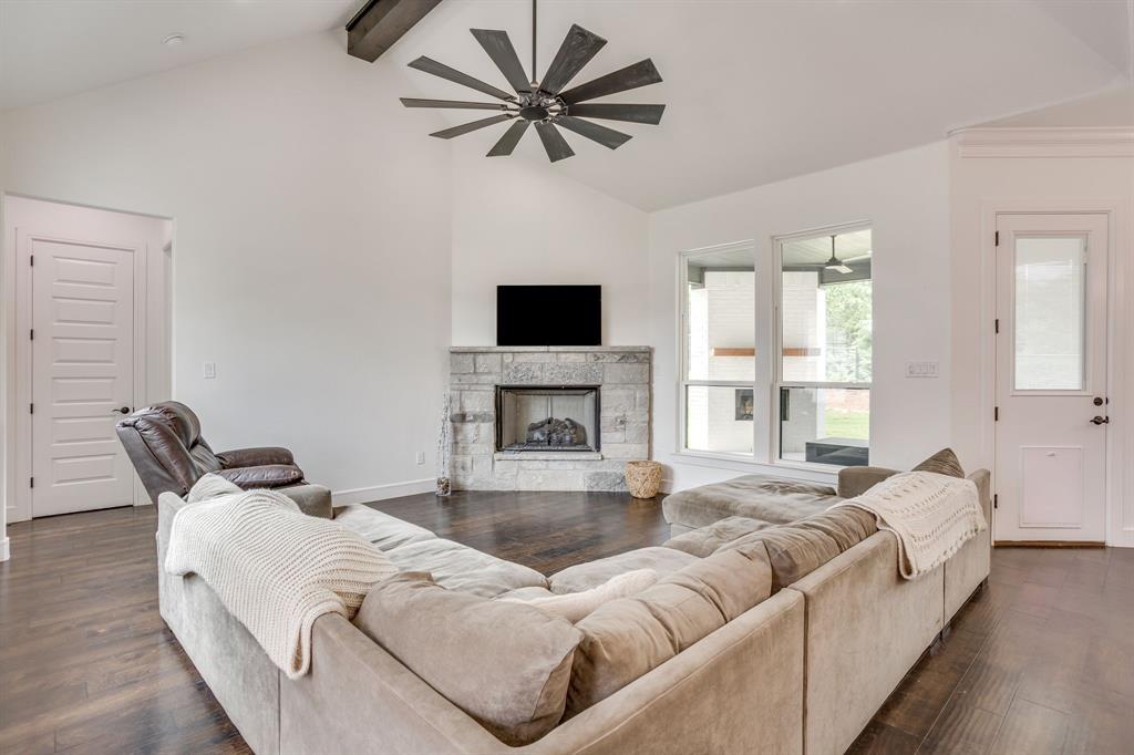 1057 Resolute Road Property Photo 10