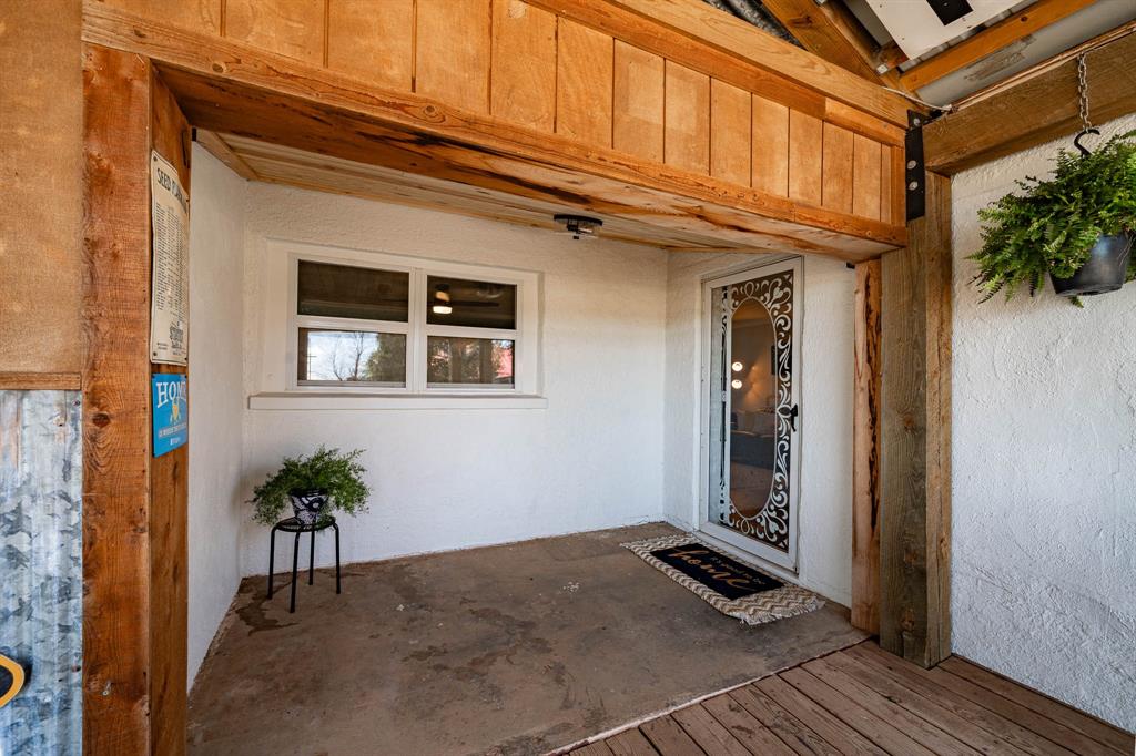 165 Jefferson Avenue Property Photo 8