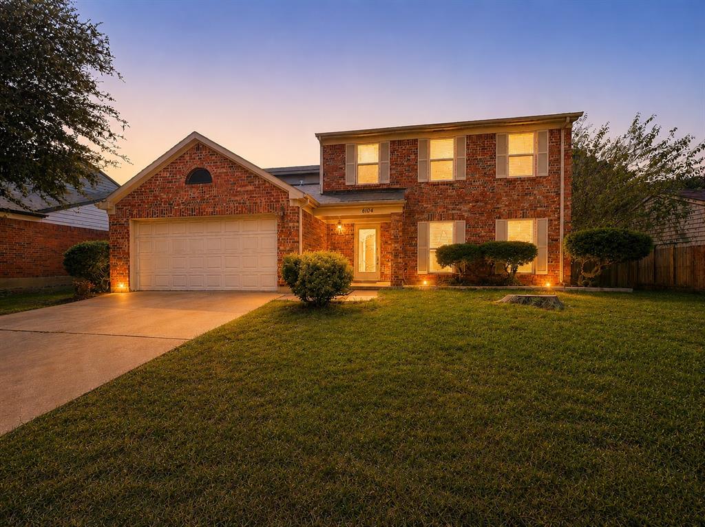 6104 Bay Hill Property Photo 1