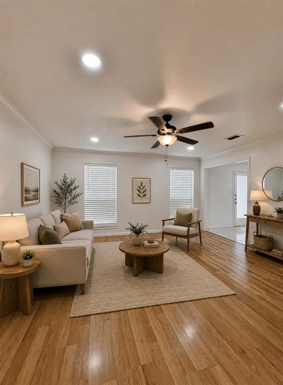 6104 Bay Hill Property Photo 3